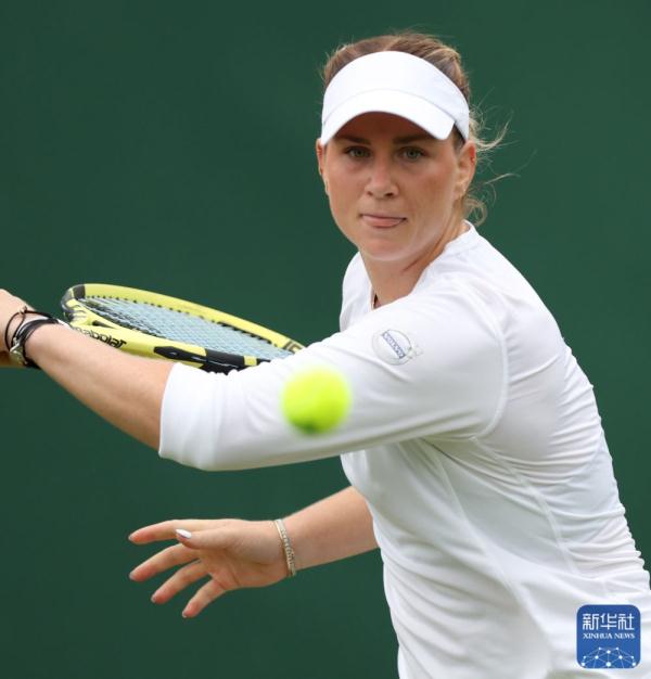 温网｜白卓璇首轮对阵博纳旺蒂尔 比赛因雨中断