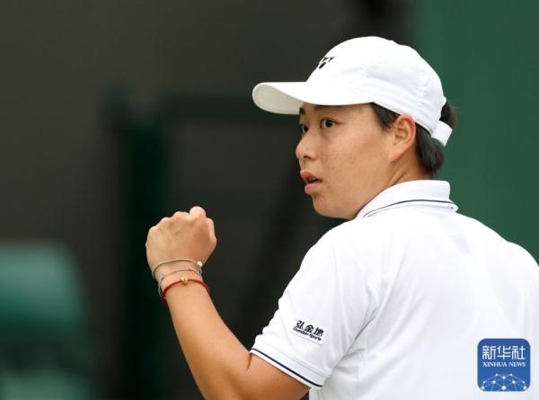 温网｜白卓璇首轮对阵博纳旺蒂尔 比赛因雨中断