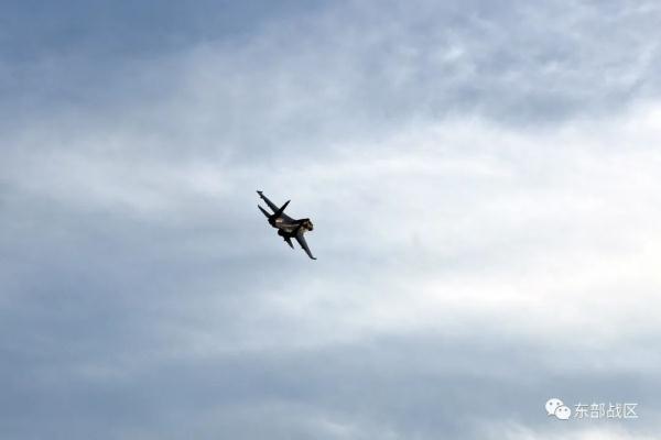 战鹰列阵！锤炼全时域全天候作战硬功