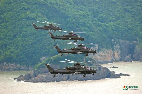 铁翼飞旋啸海天,某陆航旅开展实兵实弹演练 铁翼飞旋啸海天,某陆航旅开展实兵实弹演练