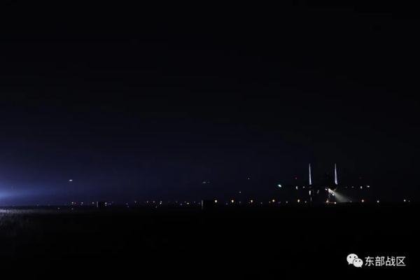 战鹰列阵！锤炼全时域全天候作战硬功