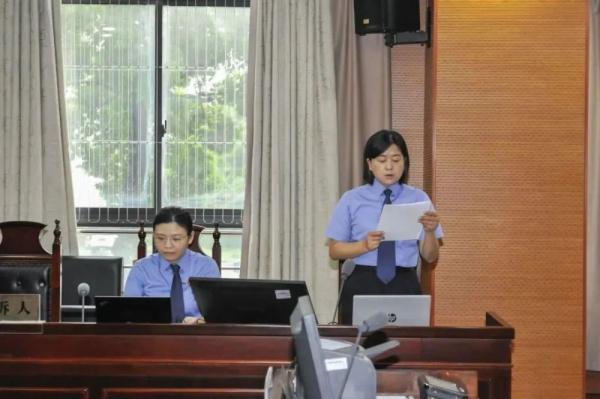 男子将瓶装液化石油气藏在面包车里非法经营被公诉 男子将瓶装液化石油气藏在面包车里非法经营被公诉