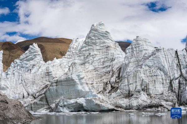 西藏山南:壮美的岗布冰川 西藏山南:壮美的岗布冰川