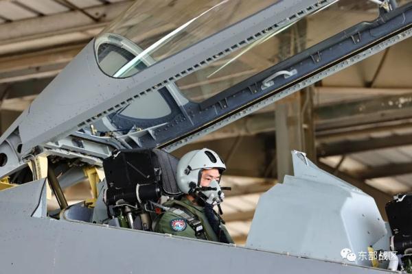 战鹰列阵！锤炼全时域全天候作战硬功