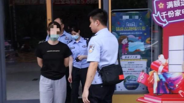 25人非法贩卖购买个人信息被抓,泄露隐私的竟是身边熟悉的“他们” 25人非法贩卖购买个人信息被抓,泄露隐私的竟是身边熟悉的“他们”