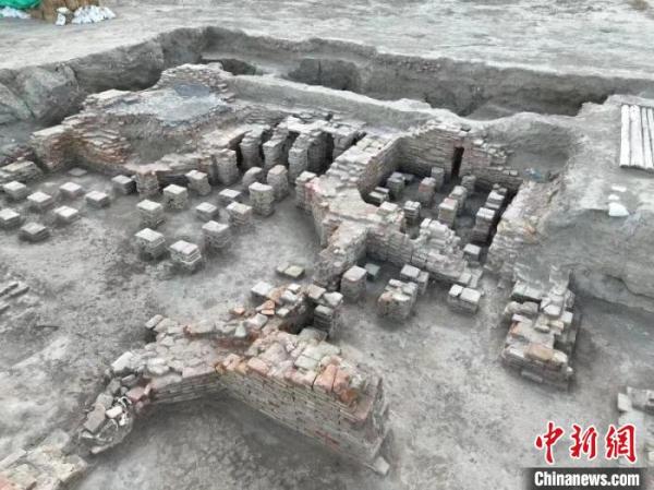 新疆千年丝路上的罗马式公共浴场