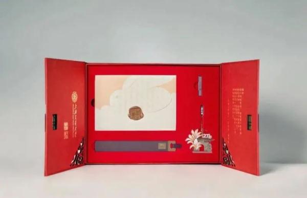 上海交通大学录取通知书里有一滴“水”，网友：寓意太棒了