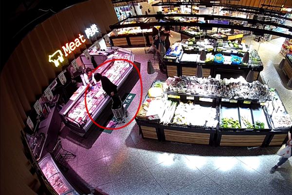 上海一女子偷窃高端食材“上瘾”:不缺生活费,只是心疼钱 上海一女子偷窃高端食材“上瘾”:不缺生活费,只是心疼钱