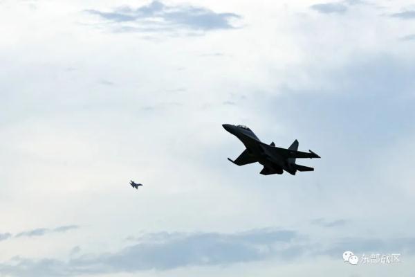 战鹰列阵！锤炼全时域全天候作战硬功