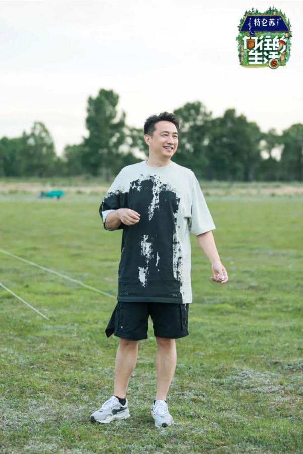 《向往的生活》重返密云 和凤凰传奇踏上乌兰布和之旅