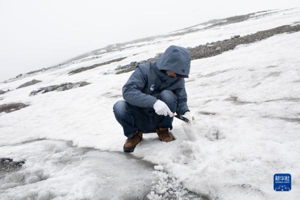 新时代中国调研行·长江篇丨玉龙雪山上的一片雪花,长江里的一滴水 新时代中国调研行·长江篇丨玉龙雪山上的一片雪花,长江里的一滴水