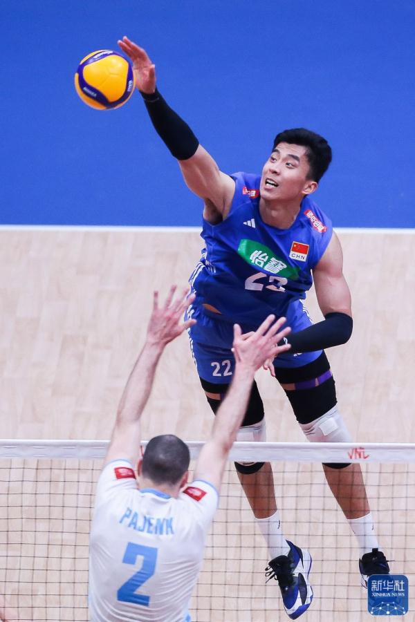 世界男排联赛帕赛站丨中国队不敌斯洛文尼亚队 世界男排联赛帕赛站丨中国队不敌斯洛文尼亚队