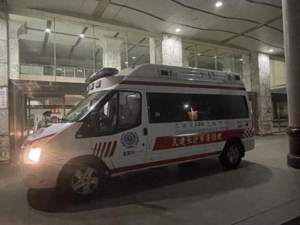 千里转运！长沙120赴昆明转运重症患者，34小时往返2700公里