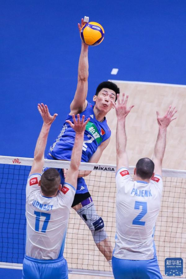 世界男排联赛帕赛站丨中国队不敌斯洛文尼亚队 世界男排联赛帕赛站丨中国队不敌斯洛文尼亚队
