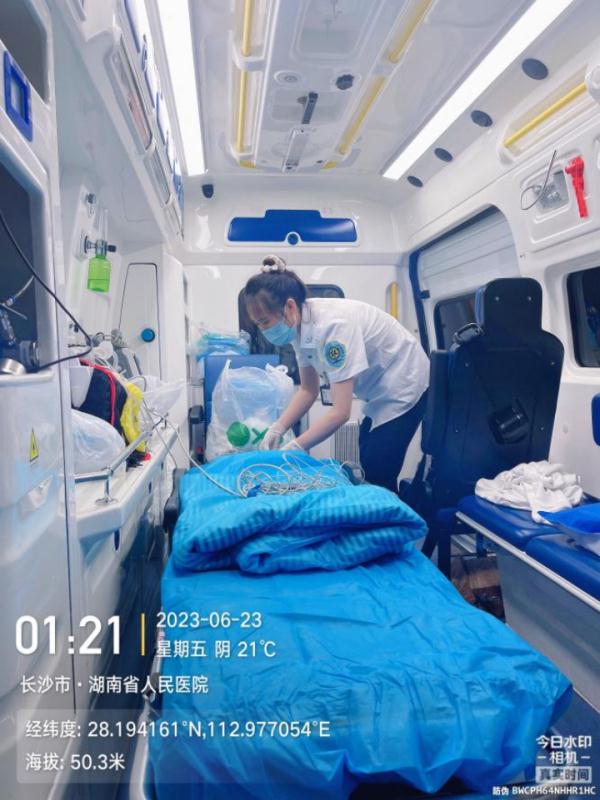 千里转运！长沙120赴昆明转运重症患者，34小时往返2700公里