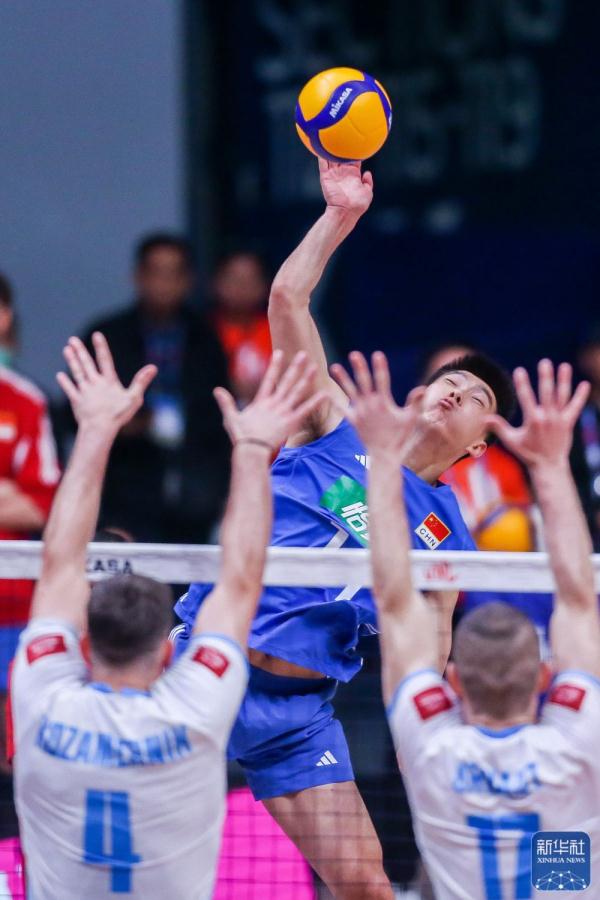 世界男排联赛帕赛站丨中国队不敌斯洛文尼亚队 世界男排联赛帕赛站丨中国队不敌斯洛文尼亚队