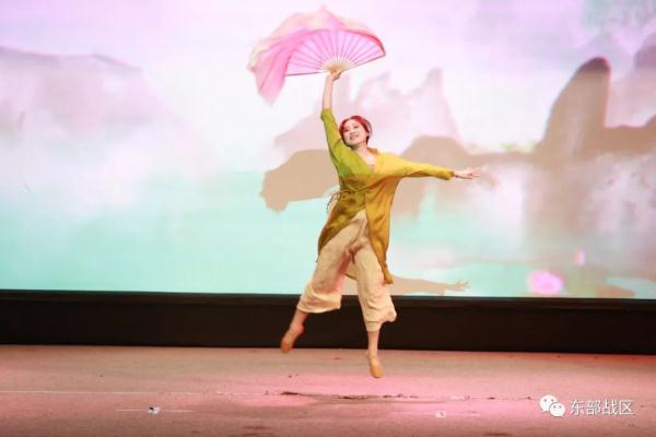 水兵亮出“肌肉铠甲”，你慕了吗？