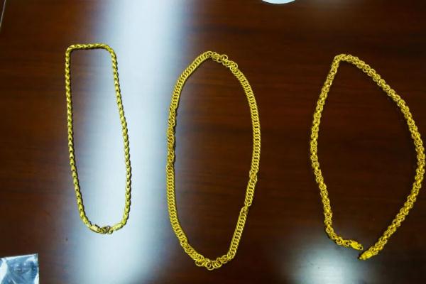 “金包银” 以假乱真,警方循线追踪打掉一涉诈团伙! “金包银” 以假乱真,警方循线追踪打掉一涉诈团伙!