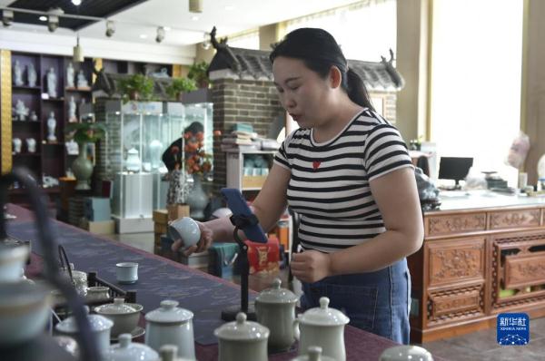 河南汝州：深耕汝瓷业沃土 推动高质量发展
