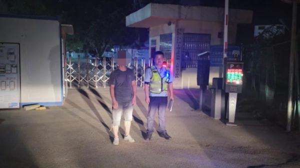 开车喝酒，还自拍挑衅？结果令人极度“舒适”……