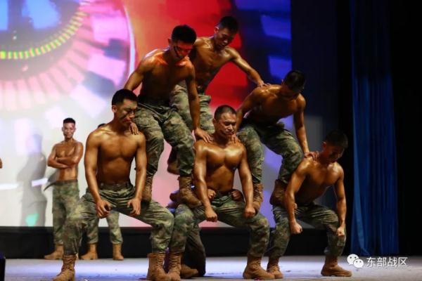 水兵亮出“肌肉铠甲”，你慕了吗？