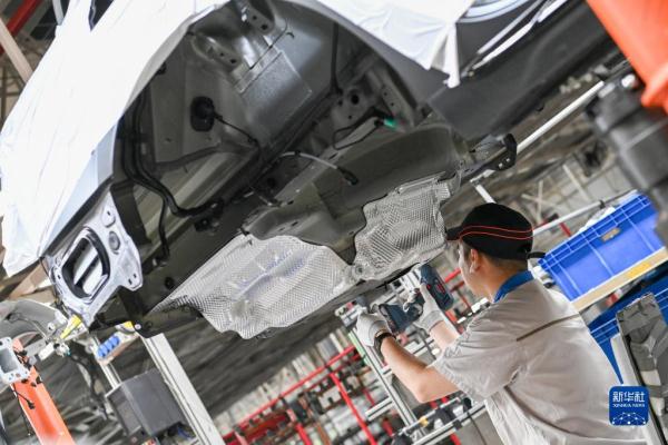 在汽车强国路上创新前行的“汽车人”