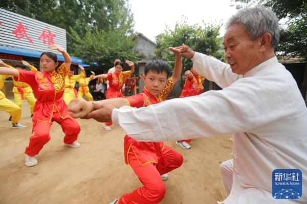 山东沂南：乡村武术馆 暑期习武热
