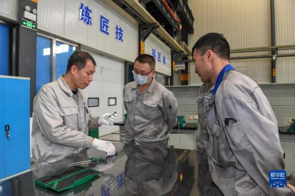 在汽车强国路上创新前行的“汽车人”