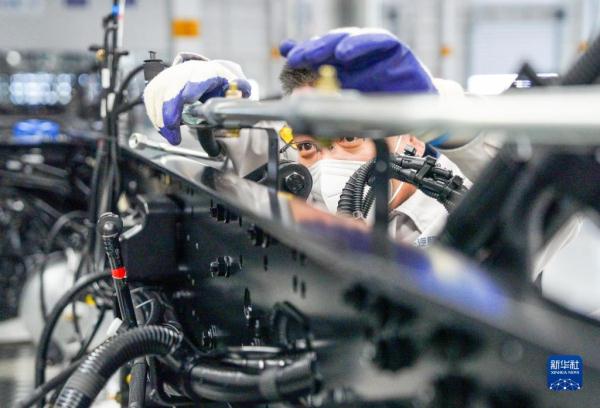 在汽车强国路上创新前行的“汽车人”