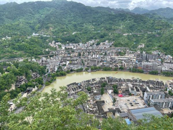 “颜值”“价值”双向转换——贵州绿水青山释放生态红利 “颜值”“价值”双向转换——贵州绿水青山释放生态红利