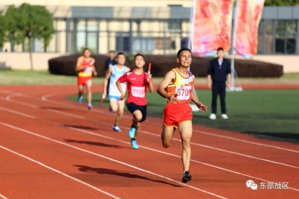 水兵亮出“肌肉铠甲”，你慕了吗？