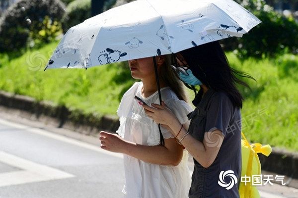 南朔方周末高温抓续 长江中卑劣降水不休