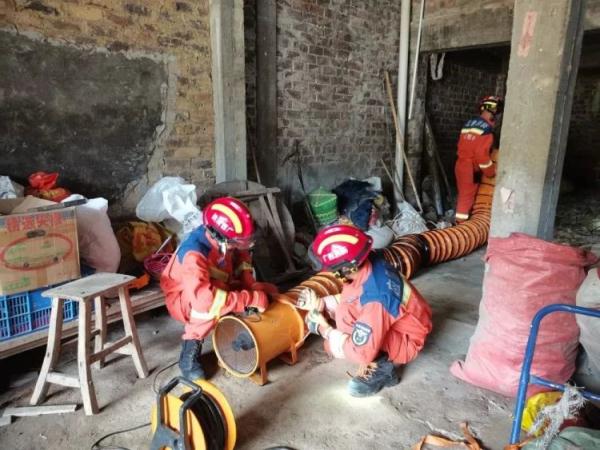 一男子跌落化粪池,不幸遇难! 一男子跌落化粪池,不幸遇难!