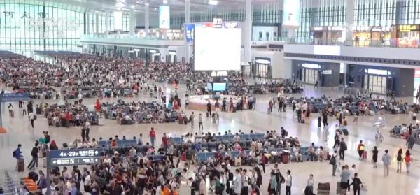 17.7亿人次！铁路客流恢复性增长 旅客出行更方便、快捷、舒适