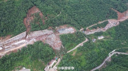 展开救援！武警官兵连夜紧急驰援湖北五峰山