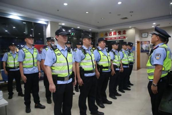 三天抓获517人，佛山公安夏夜治安巡查宣防第一次集中统一行动成果显著！