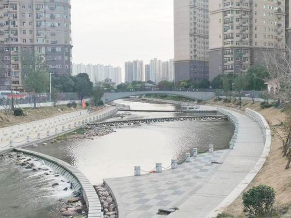 网传郑州花费34亿给河道干挂大理石砖 官方通报:总造价约650万元 网传郑州花费34亿给河道干挂大理石砖 官方通报:总造价约650万元