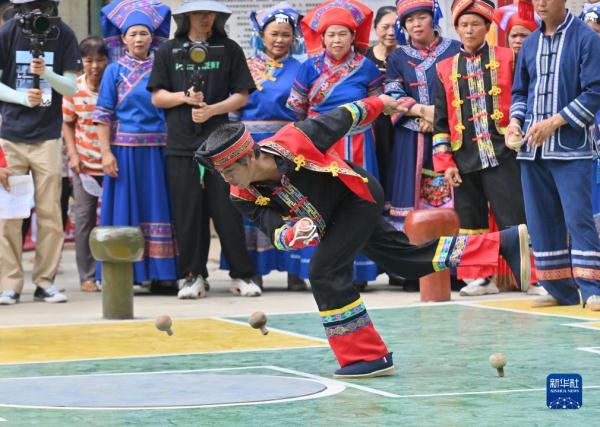 广西大化：欢庆“祝著节”