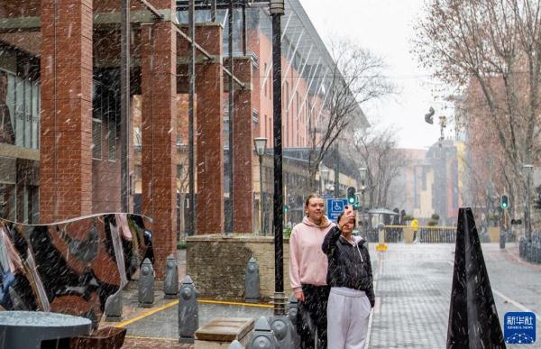约翰内斯堡迎来罕见降雪天气