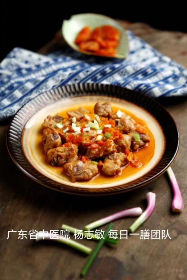【食疗养生】炎炎夏日，这道膳食不仅能让人垂涎欲滴，还能健脾消食、化痰行气