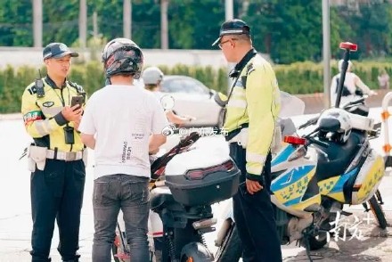 广州举行电动自行车限行听证会 广州举行电动自行车限行听证会