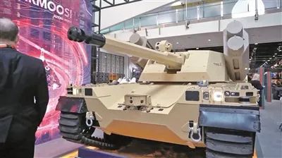 美陆军研发机器人战车