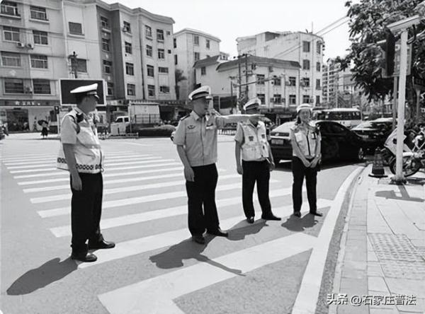 杀害警察21年后，他被执行死刑！