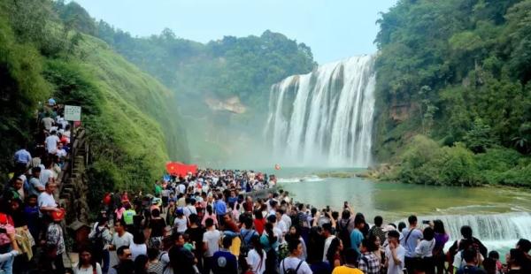 太火爆!贵州一5A景区发布最新入园规定 太火爆!贵州一5A景区发布最新入园规定