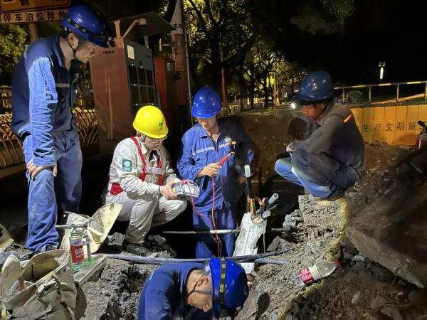 上海锦江乐园：今天继续闭园！工作人员：此前没有先例；究竟发生了什么？