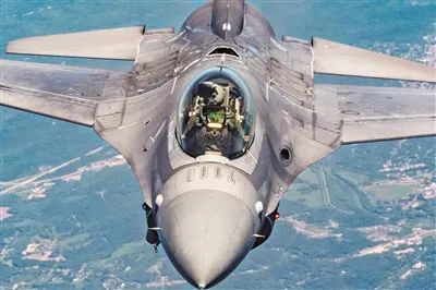 “缺氧问题”持续困扰美军飞行员