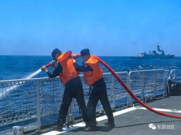 东海海域！实兵实弹演练！