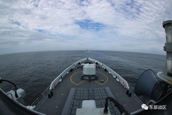 东海海域！实兵实弹演练！