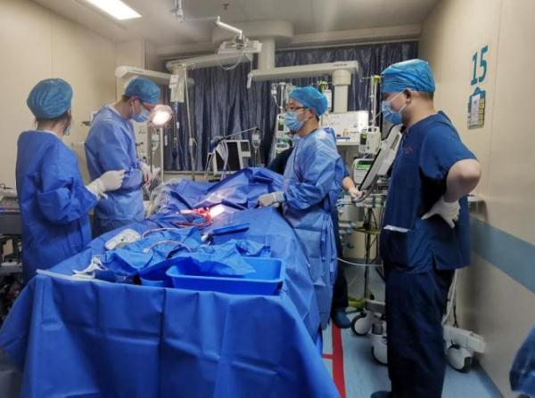 重庆市急救医疗中心成功救治一名突发病毒性心肌炎患者 重庆市急救医疗中心成功救治一名突发病毒性心肌炎患者