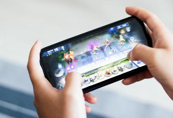 未成年人两个月只能玩26个小时左右！多家游戏公司暑期“限玩”